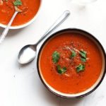 Avec quoi assaisonner la soupe de tomate ?
