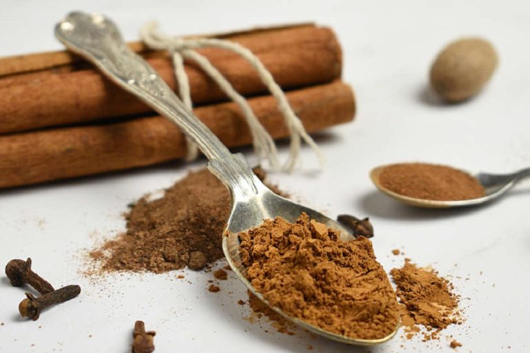 Comment préparer du quatre-épices ? - Épices Review