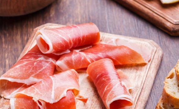 Par quoi remplacer le jambon serrano ?