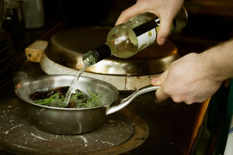 Par quoi remplacer le vin blanc ? Épices Review
