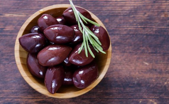 Par quoi remplacer les olives de Kalamata ?