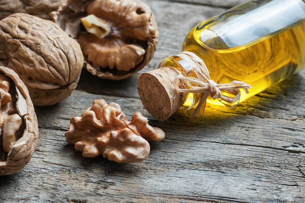 Par quoi remplacer l'huile de noix ?
