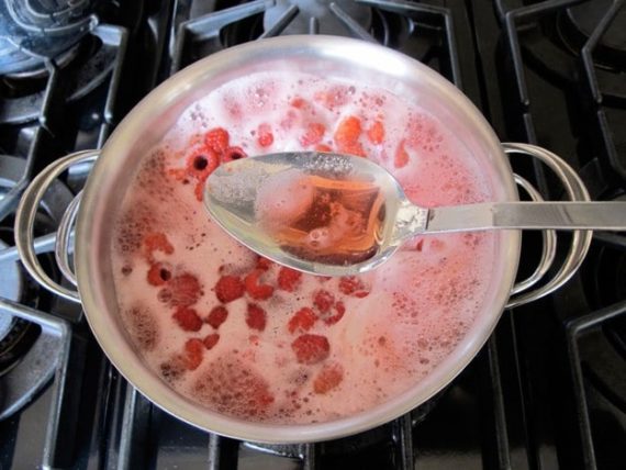 Comment faire du sirop de framboise ? - Épices Review